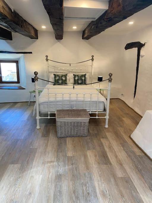 Spacious 1 Bed Home With Shared Pool Champagnac-la-Riviere Exterior photo